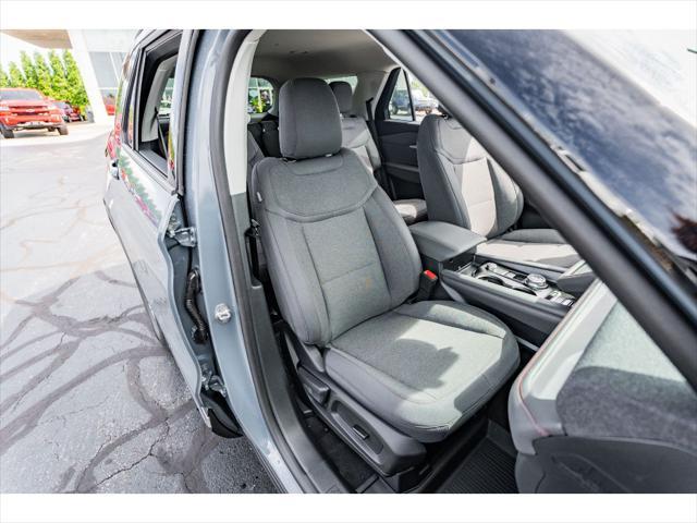 new 2025 Ford Explorer car, priced at $43,300