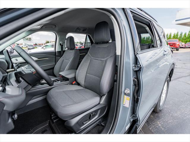 new 2025 Ford Explorer car, priced at $43,300