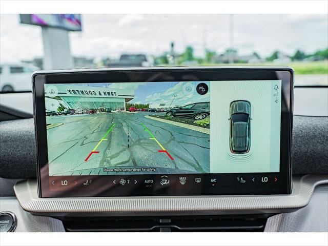 new 2025 Ford Explorer car, priced at $43,300