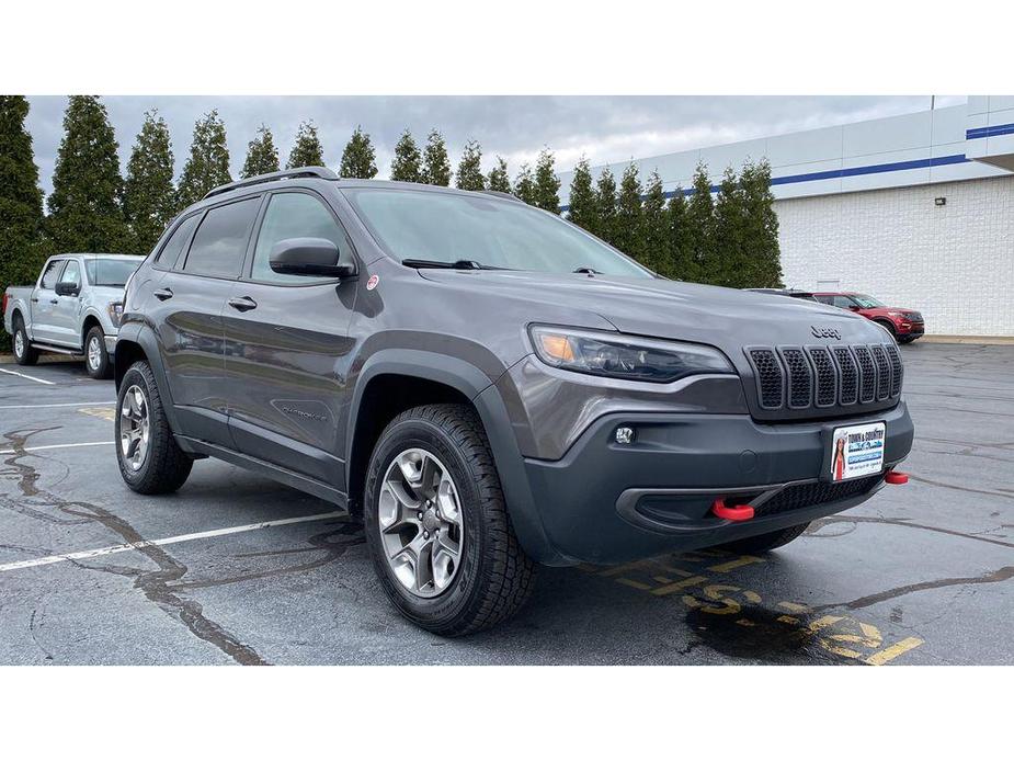 used 2019 Jeep Cherokee car, priced at $23,657