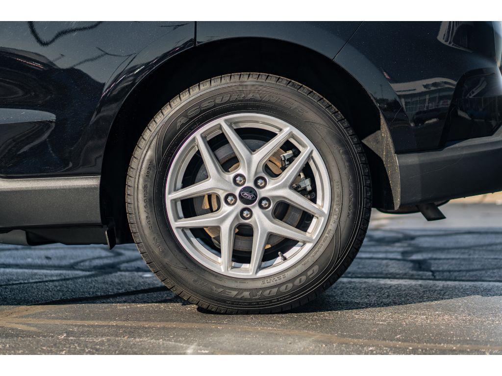 used 2024 Ford Edge car, priced at $29,990