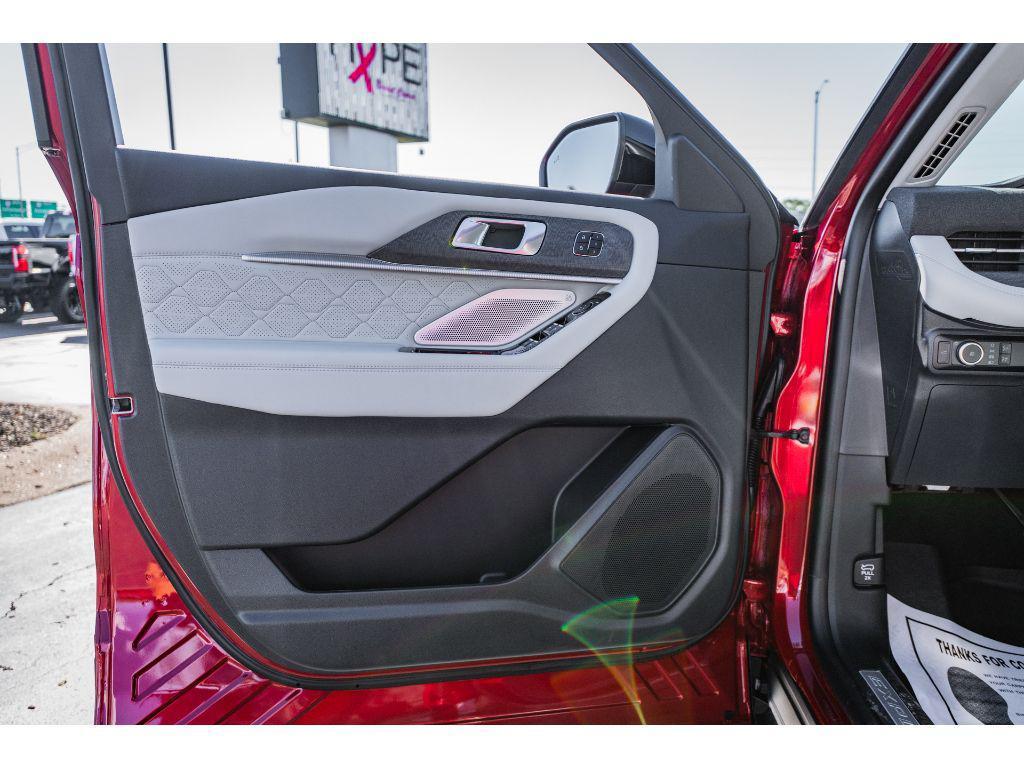 new 2025 Ford Explorer car, priced at $56,362