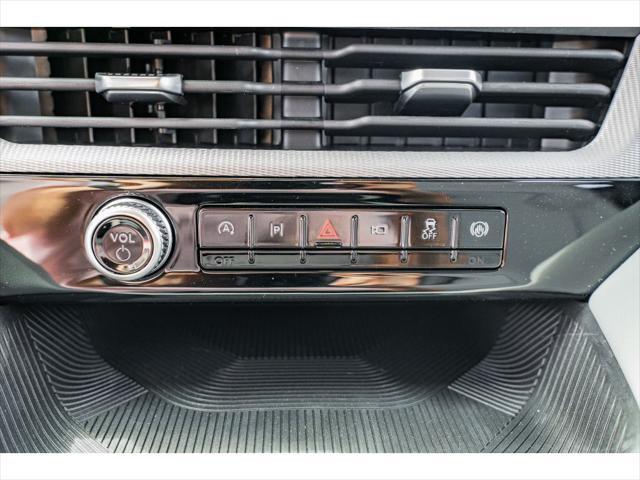 new 2025 Ford Explorer car, priced at $50,190