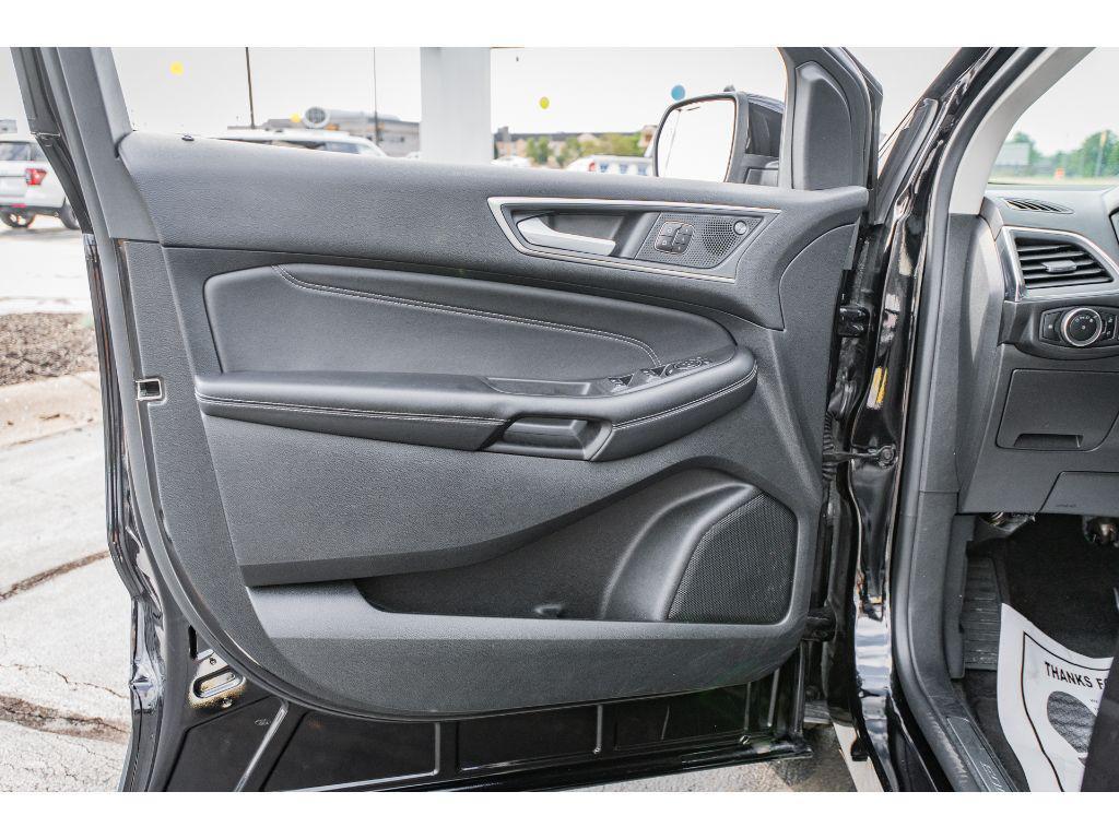 used 2024 Ford Edge car, priced at $31,990