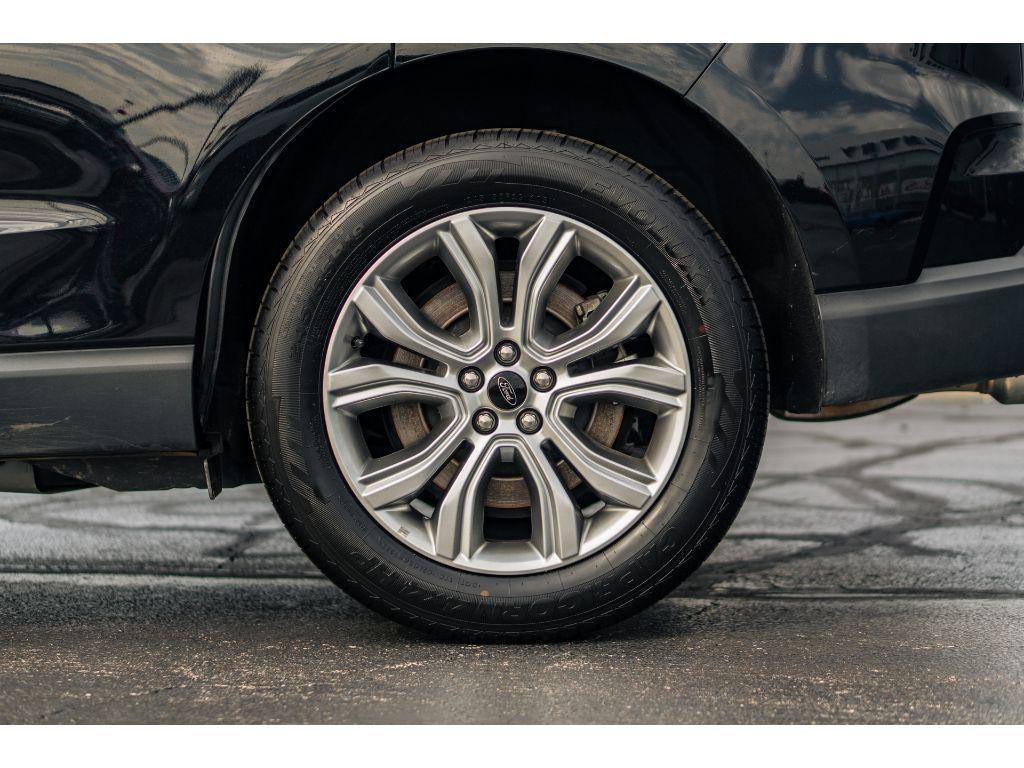 used 2024 Ford Edge car, priced at $31,990
