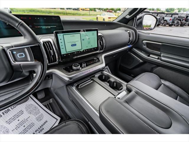 new 2025 Ford Expedition car, priced at $83,650