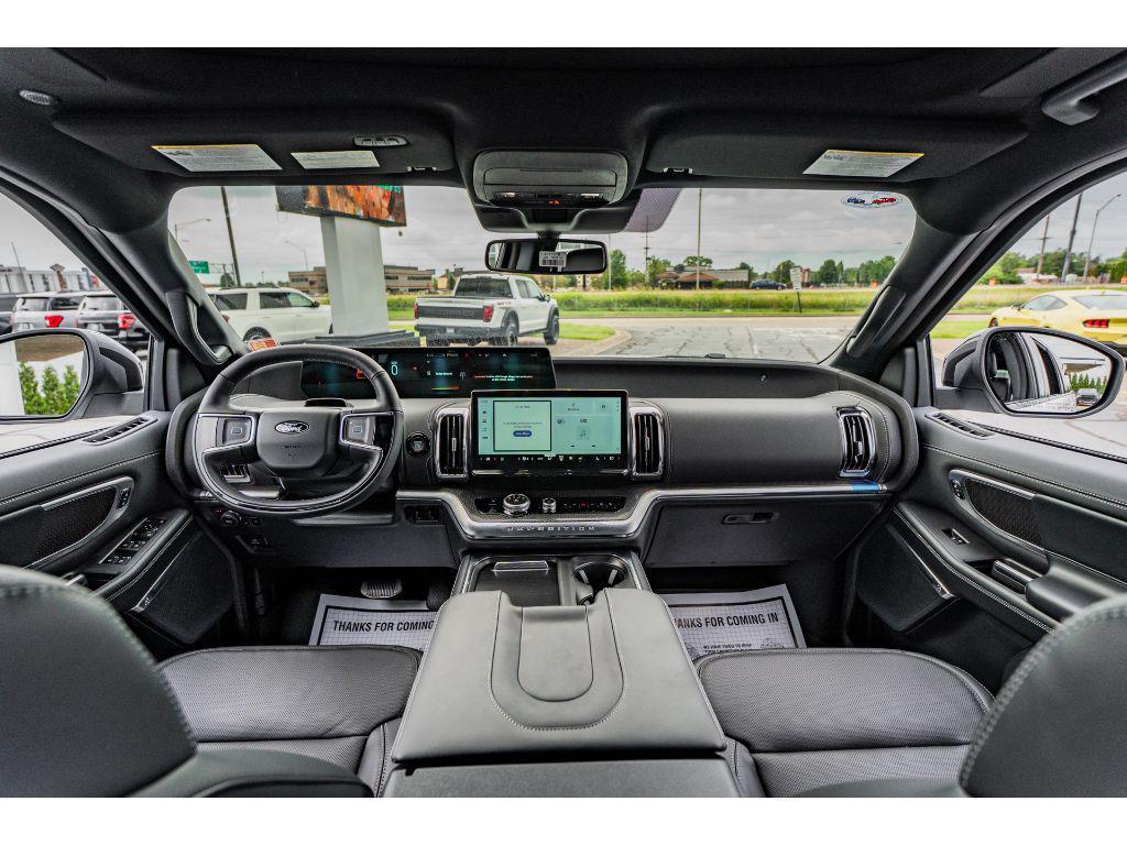 new 2025 Ford Expedition car, priced at $83,650