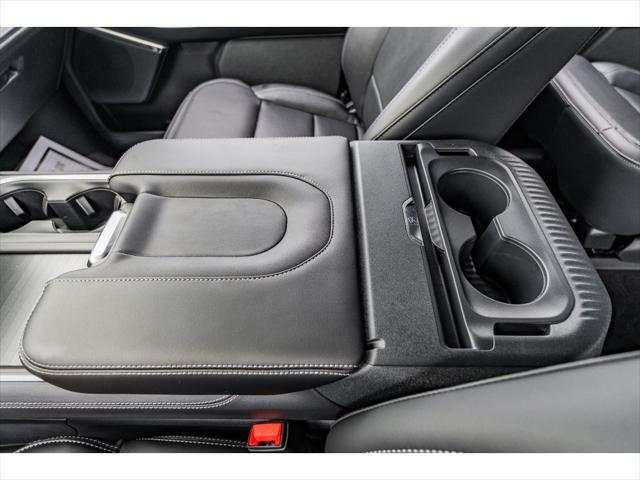 new 2025 Ford Expedition car, priced at $83,650