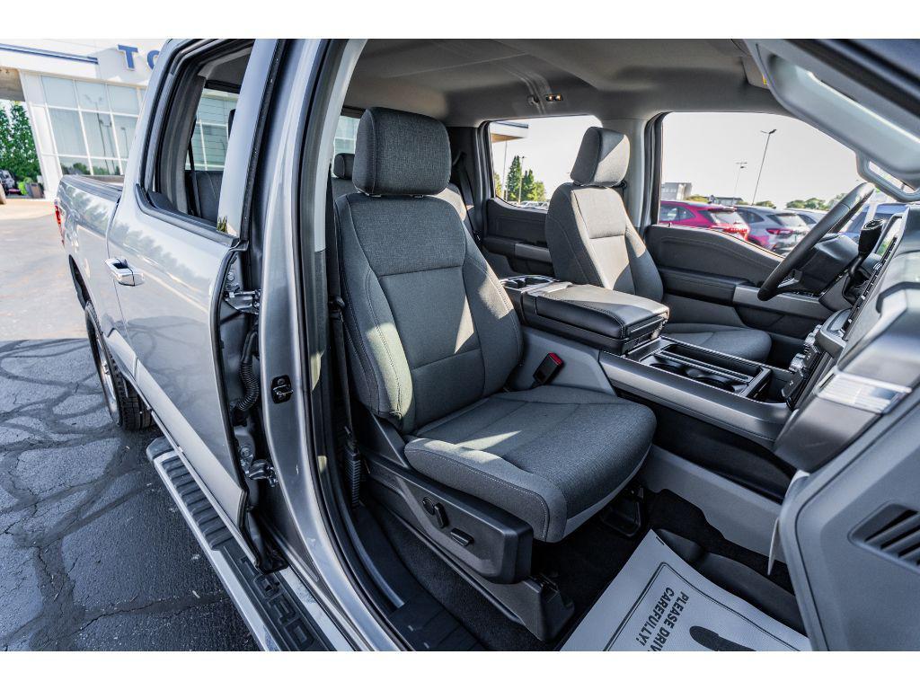 new 2025 Ford F-150 car, priced at $59,042