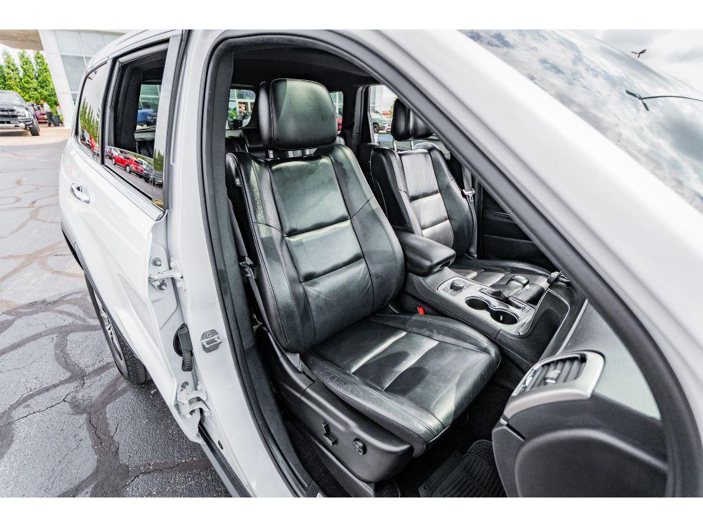 used 2022 Jeep Grand Cherokee car, priced at $24,990