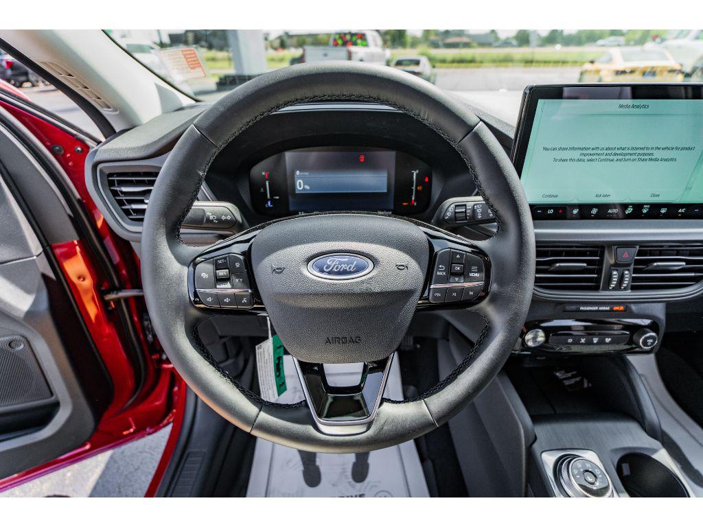 new 2025 Ford Escape PHEV car, priced at $34,090