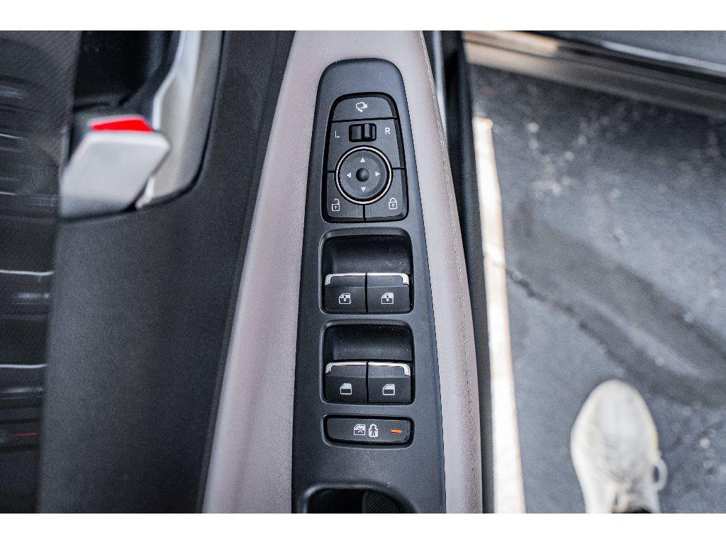 used 2022 Hyundai Santa Fe car, priced at $25,990