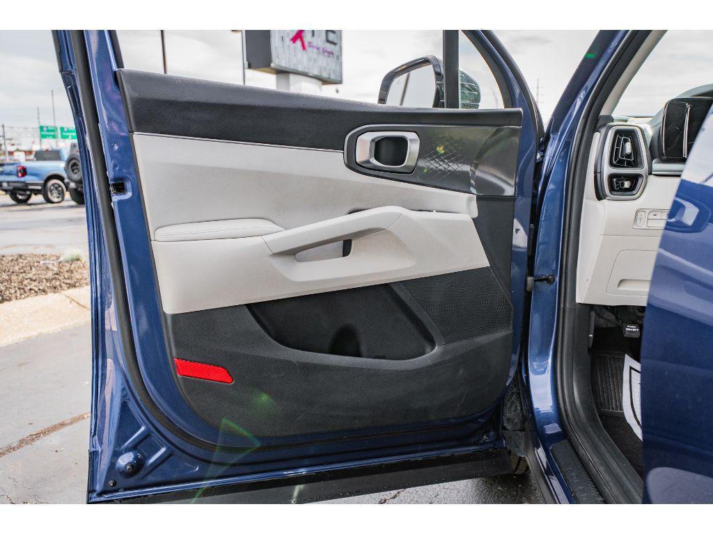 used 2023 Kia Sorento car, priced at $29,990