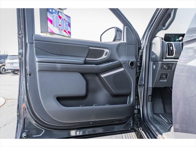 new 2025 Ford Expedition Max car, priced at $86,625