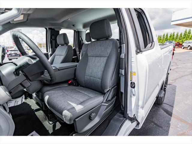 new 2024 Ford F-250 car, priced at $52,928