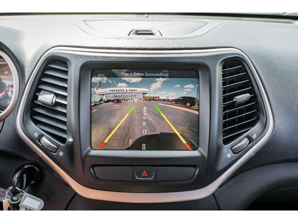 used 2015 Jeep Cherokee car, priced at $14,990