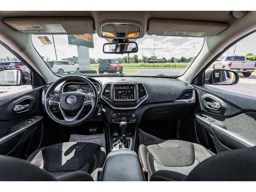 used 2015 Jeep Cherokee car, priced at $14,990