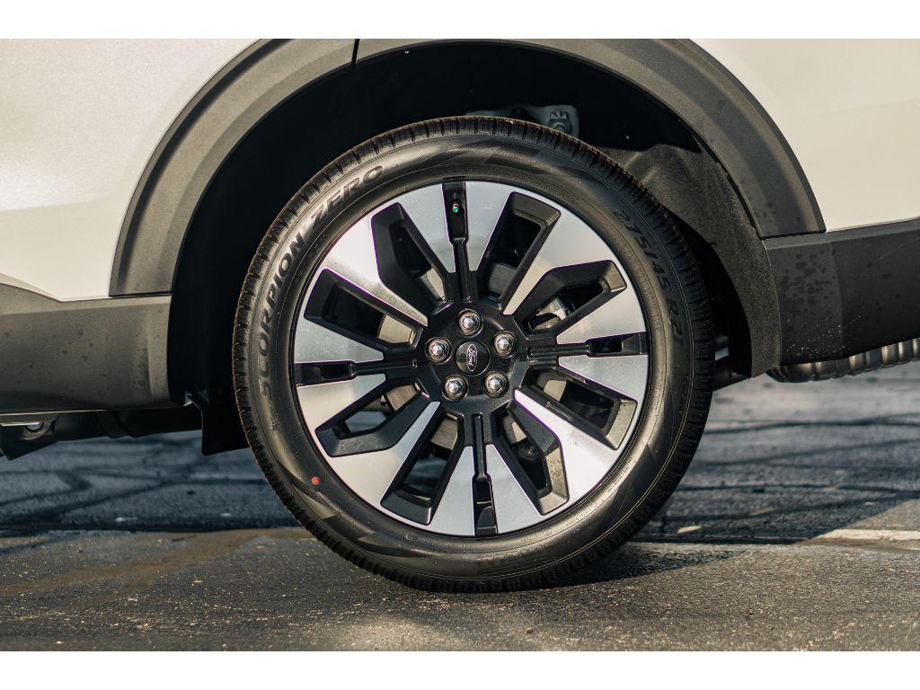new 2025 Ford Explorer car, priced at $59,010