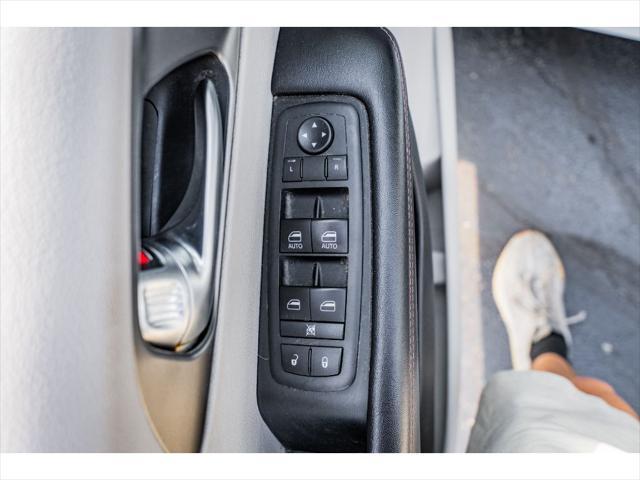 used 2020 Chrysler Pacifica car, priced at $19,990