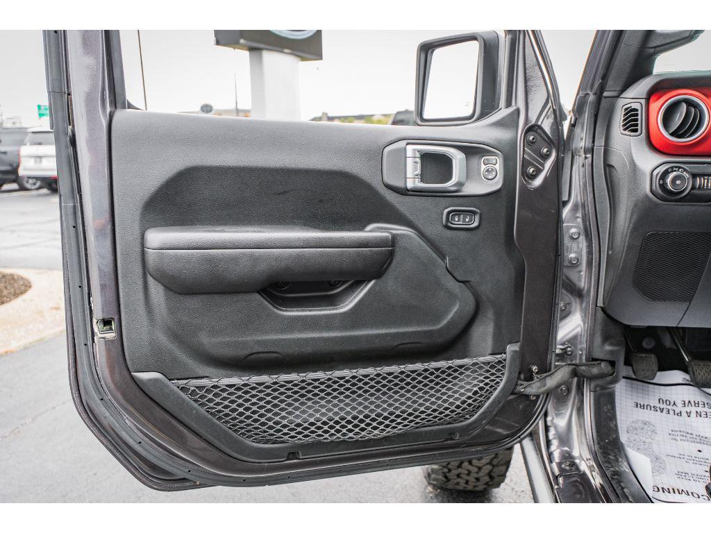 used 2018 Jeep Wrangler Unlimited car, priced at $33,990