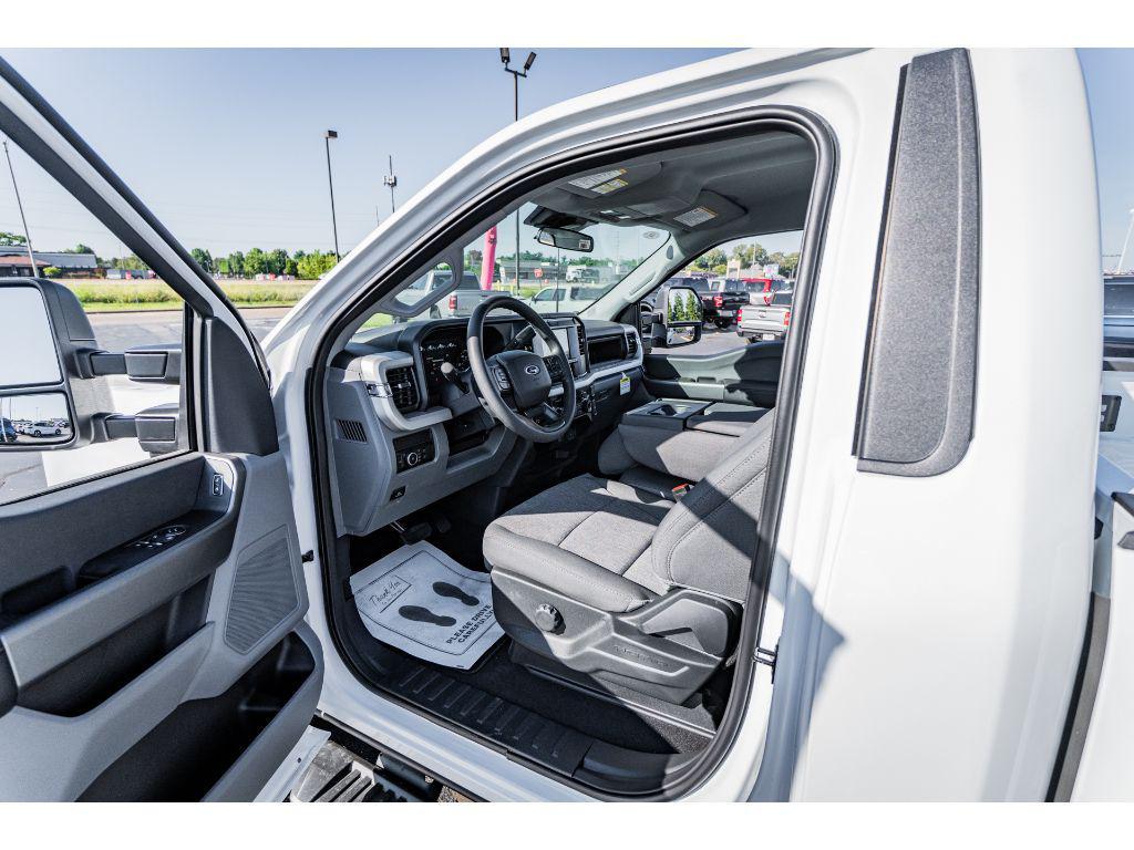 new 2025 Ford F-350 car, priced at $54,900