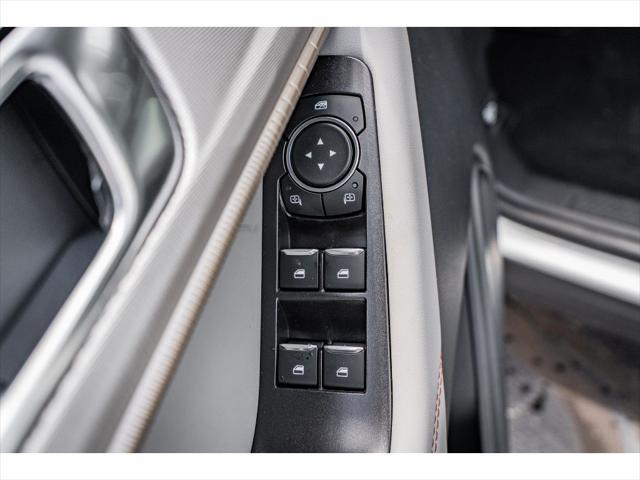 new 2025 Ford Explorer car, priced at $48,080