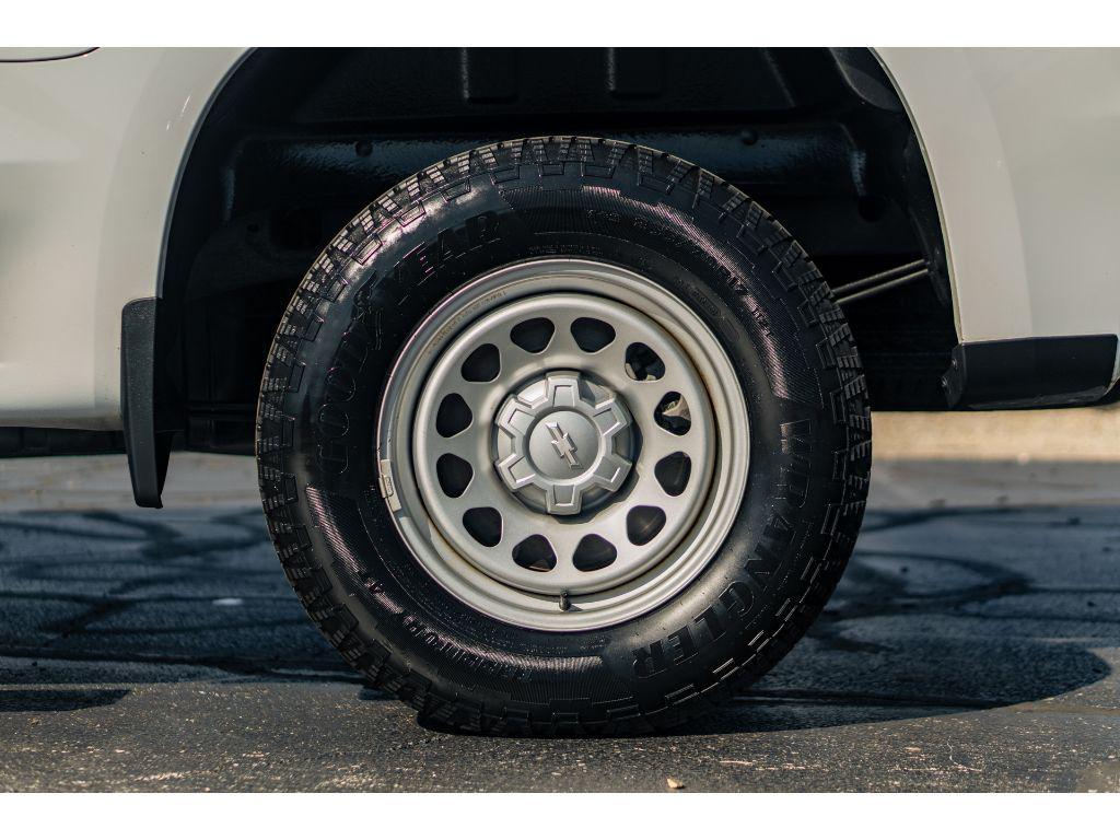 used 2021 Chevrolet Silverado 1500 car, priced at $33,990