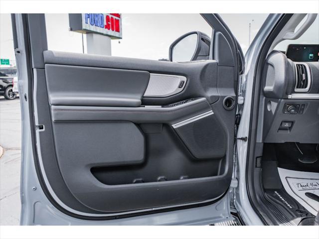 new 2025 Ford Expedition car, priced at $69,415