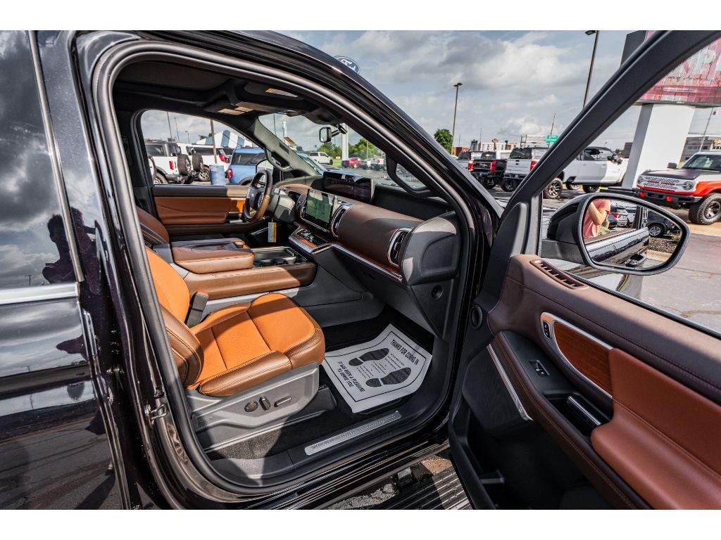 new 2025 Ford Expedition Max car, priced at $86,448