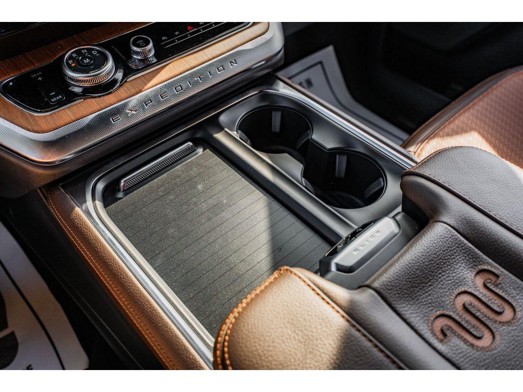 new 2025 Ford Expedition Max car, priced at $86,448