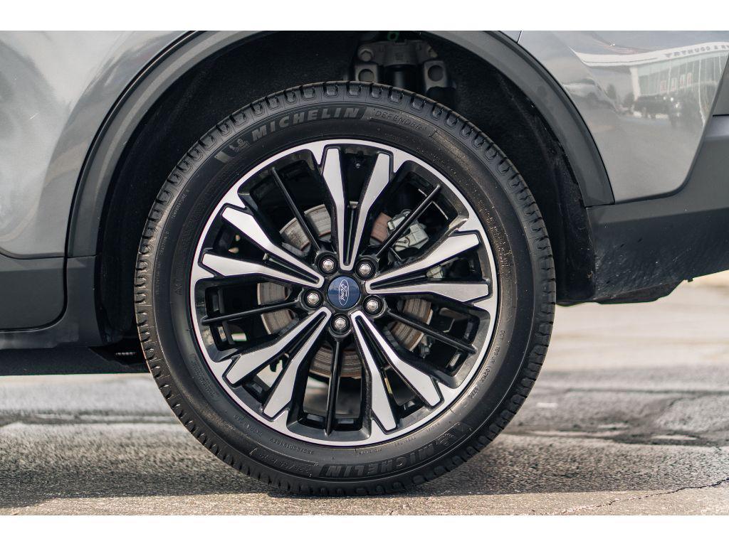 used 2022 Ford Escape car, priced at $26,990