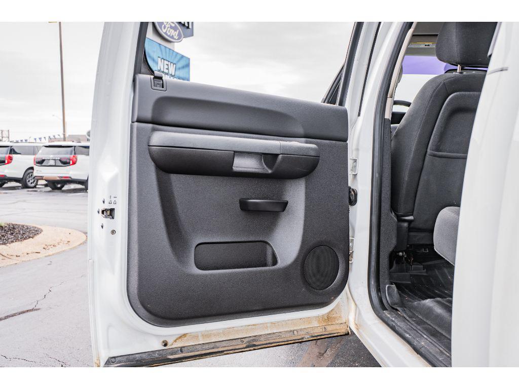 used 2013 Chevrolet Silverado 1500 car, priced at $15,990