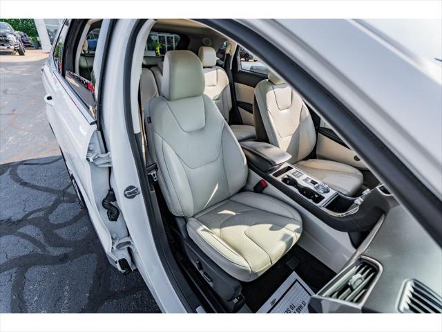 used 2022 Ford Edge car, priced at $27,900