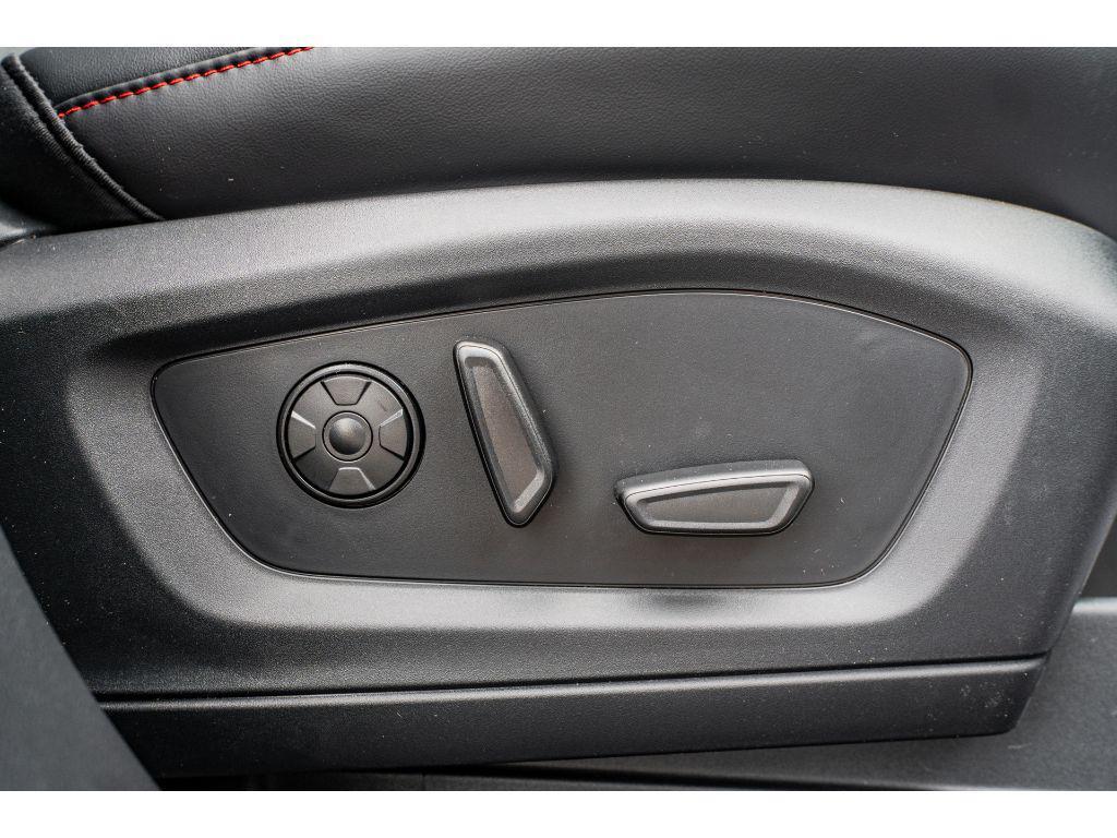 new 2025 Ford Explorer car