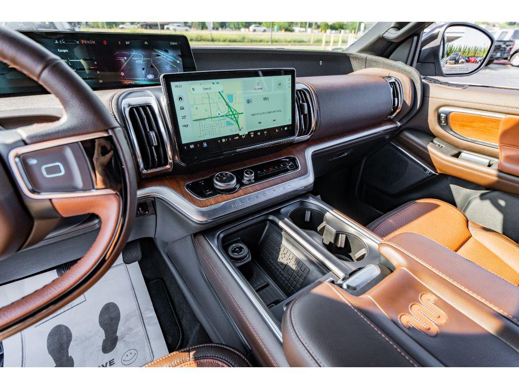 new 2025 Ford Expedition Max car, priced at $90,165