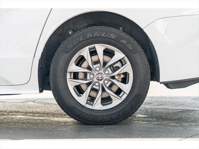used 2023 Toyota Sienna car, priced at $39,990