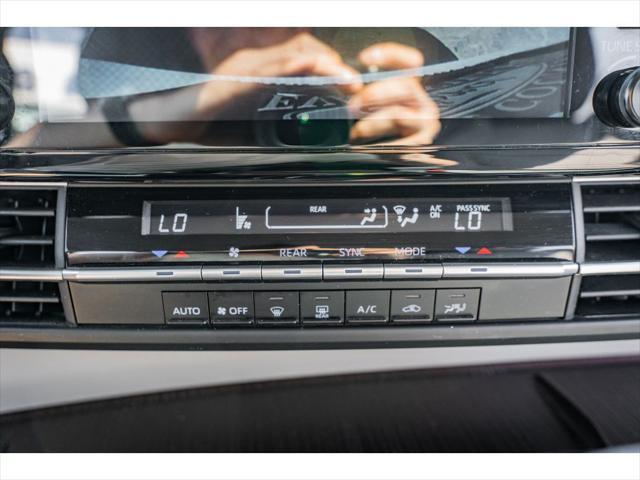 used 2023 Toyota Sienna car, priced at $39,990