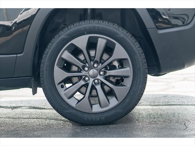 used 2021 Jeep Cherokee car, priced at $28,990