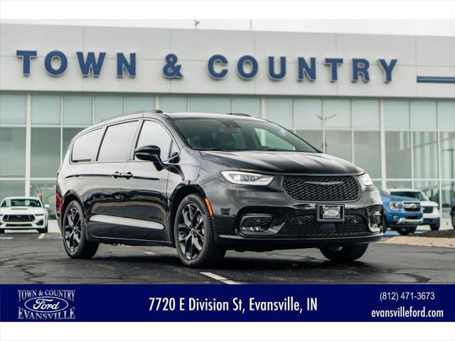 used 2025 Chrysler Pacifica car, priced at $48,990