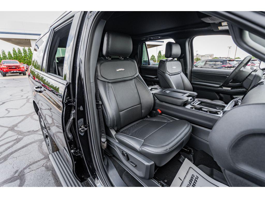 new 2025 Ford Expedition car, priced at $83,130