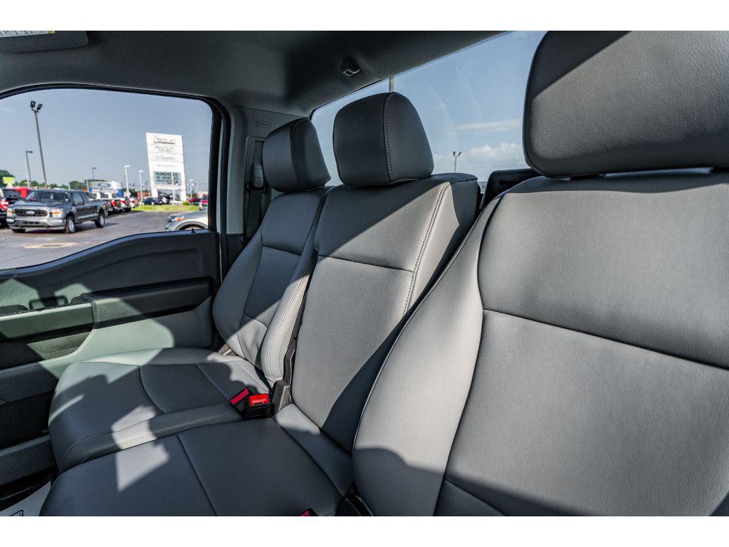 new 2025 Ford F-150 car, priced at $43,660