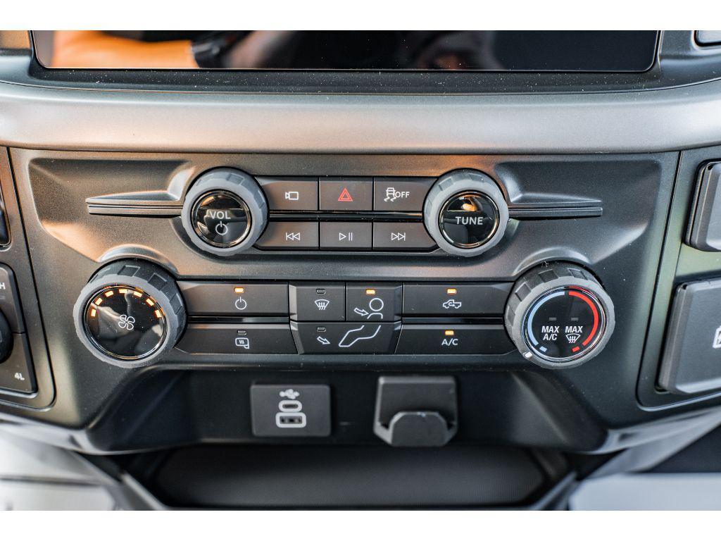 new 2025 Ford F-150 car, priced at $43,660