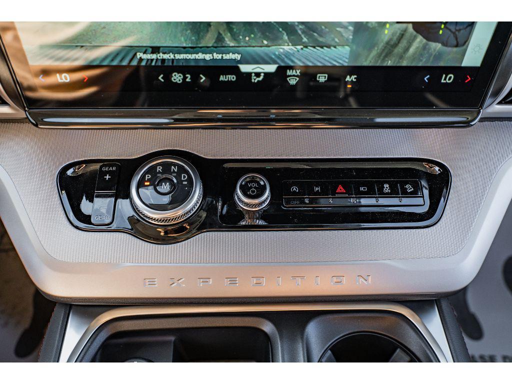 new 2025 Ford Expedition car, priced at $69,455