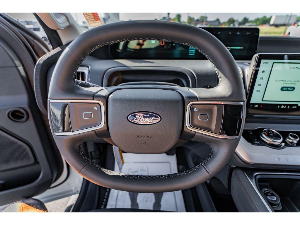 new 2025 Ford Expedition car, priced at $69,455
