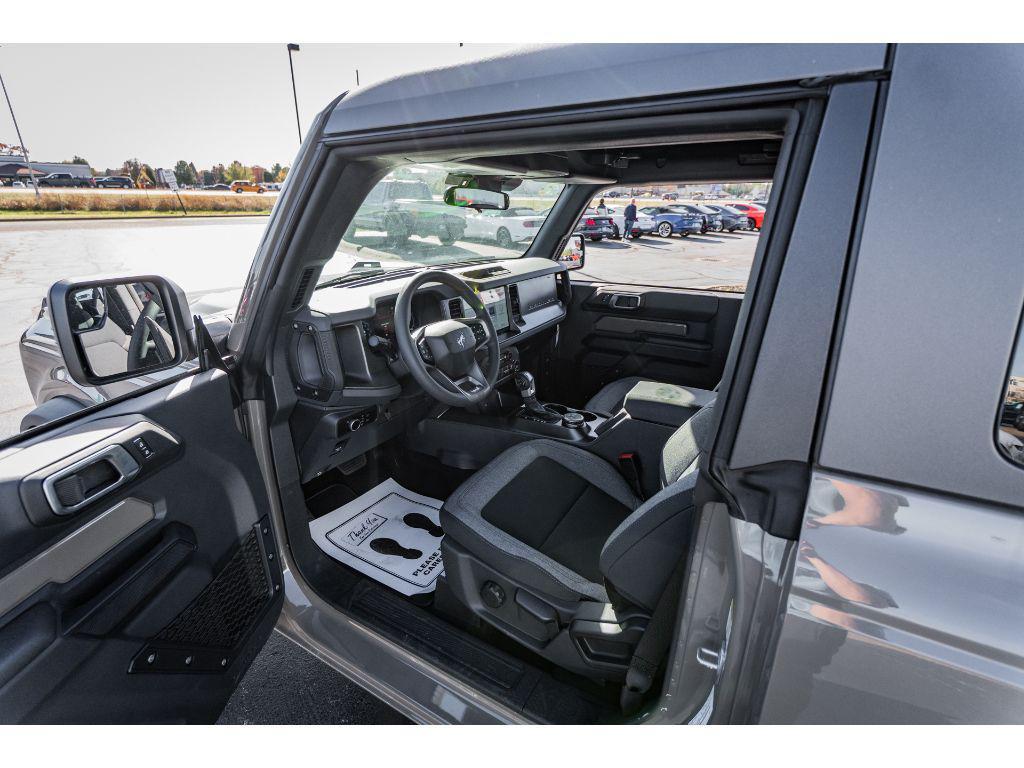 new 2025 Ford Bronco car, priced at $41,517