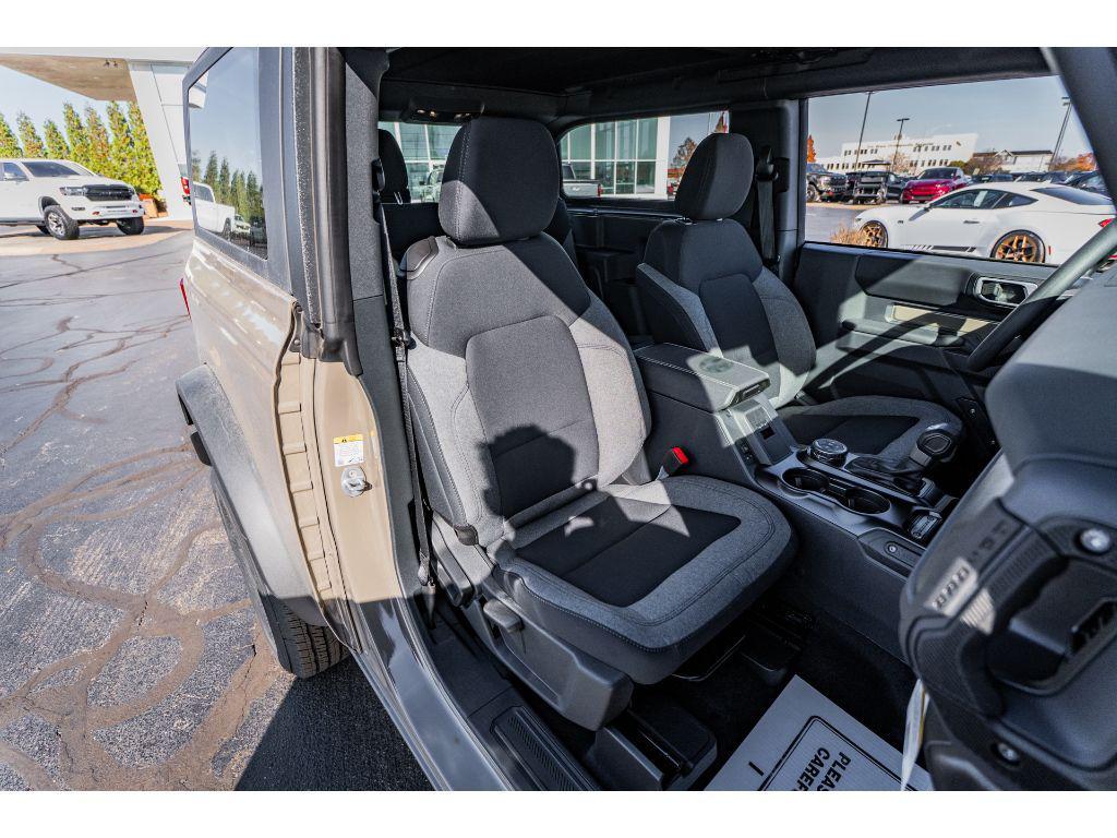 new 2025 Ford Bronco car, priced at $41,517