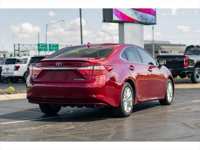 used 2015 Lexus ES 300h car, priced at $19,516