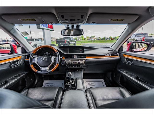 used 2015 Lexus ES 300h car, priced at $19,516