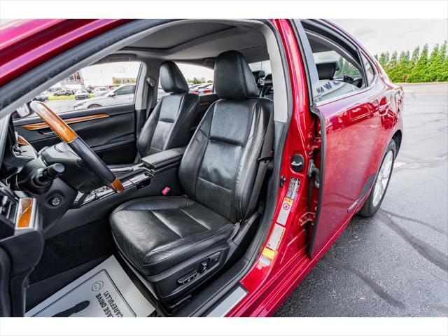 used 2015 Lexus ES 300h car, priced at $19,516