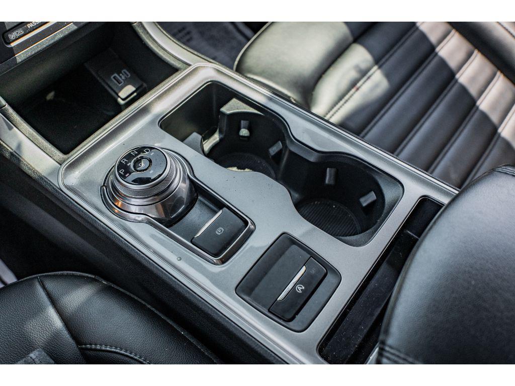 used 2024 Ford Edge car, priced at $28,990